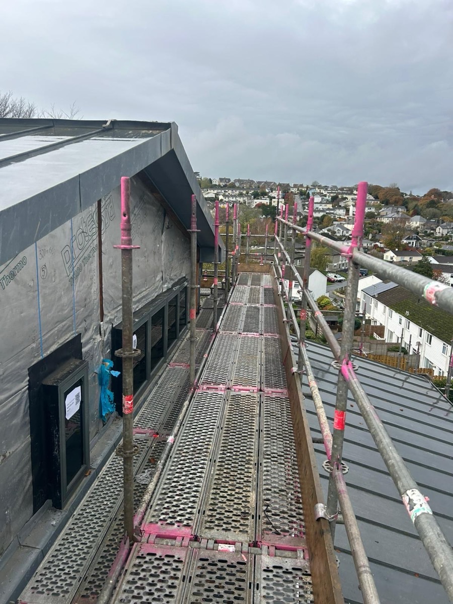 Painting & Decorating 