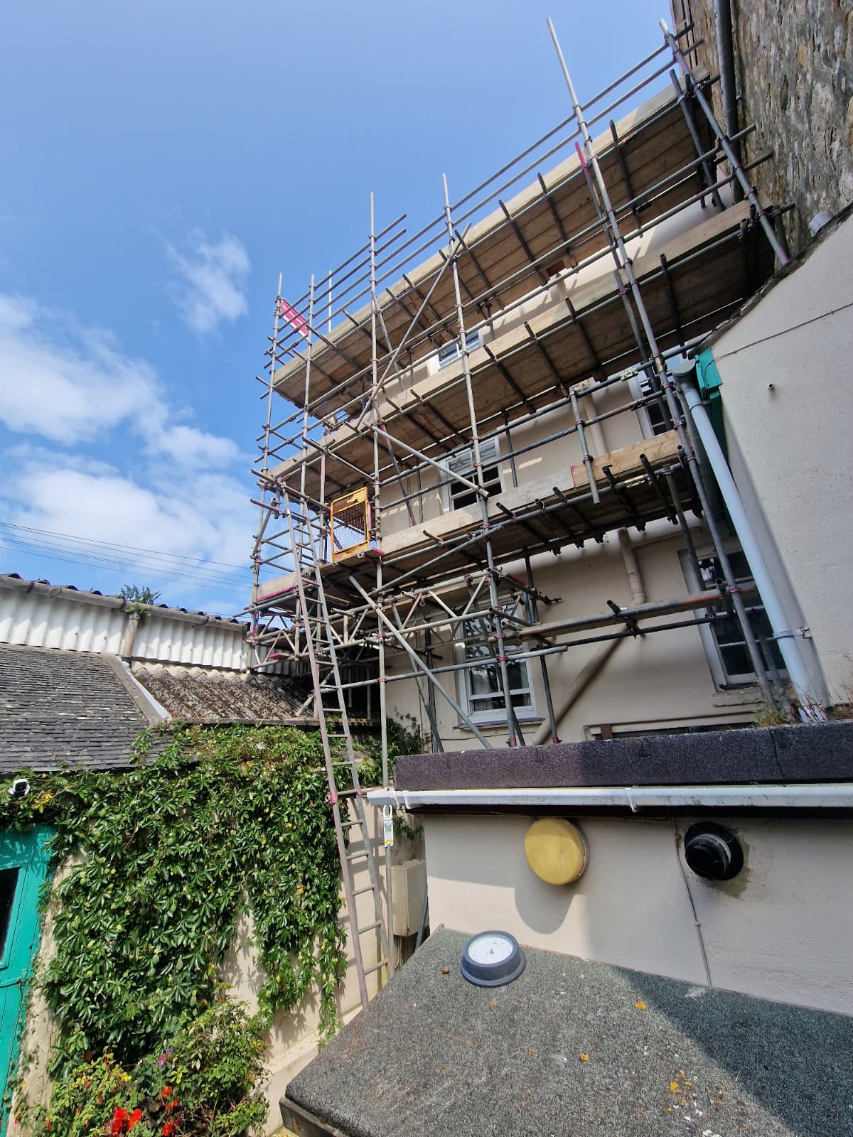 Painting & Decorating 