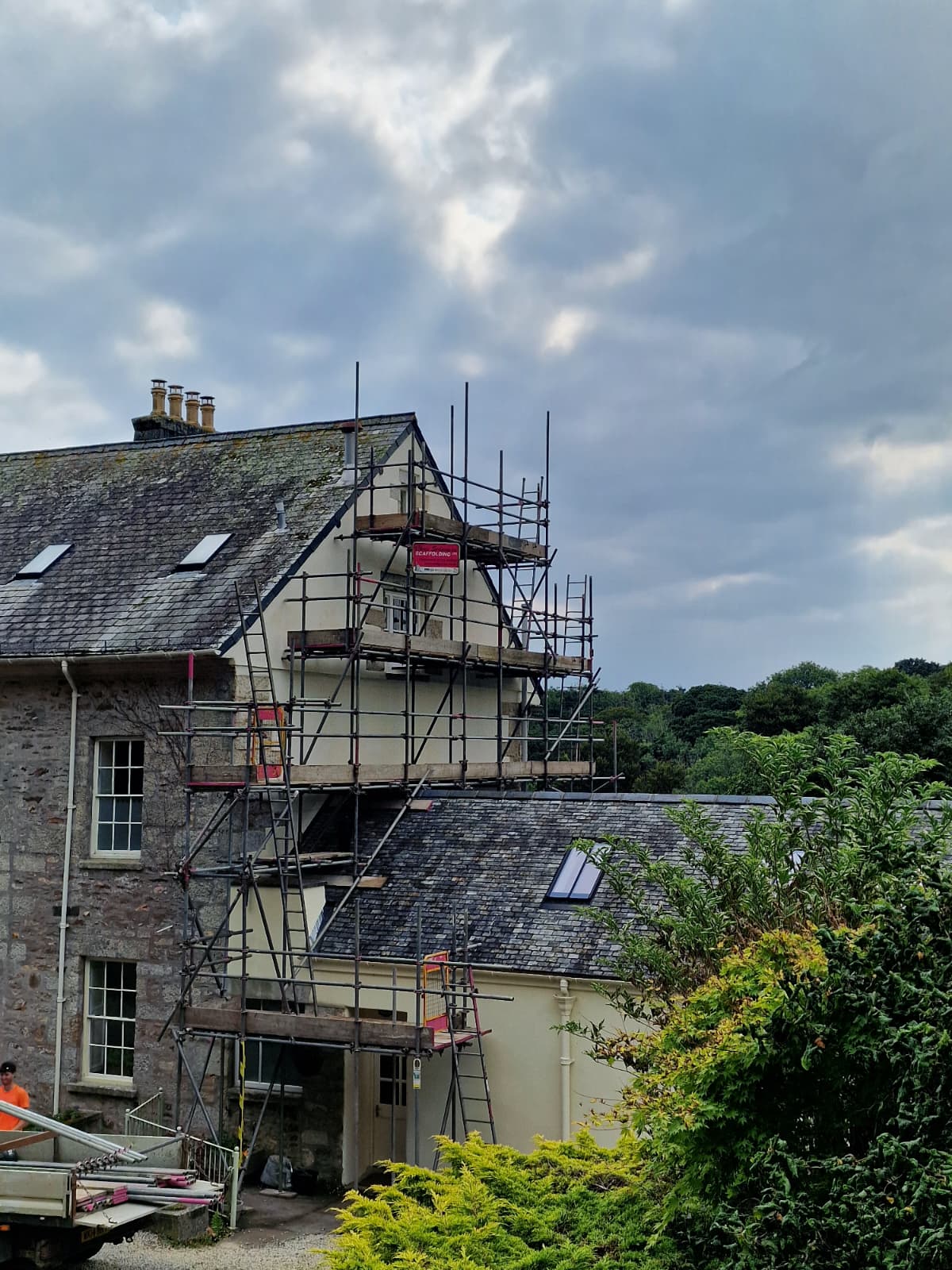 Painting & Decorating 